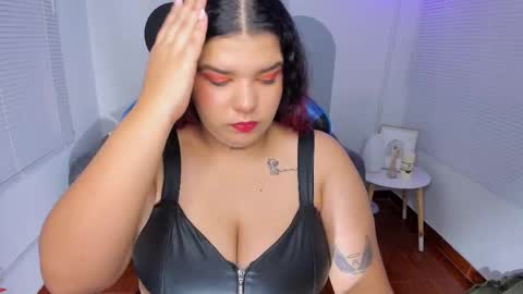 Carolina Walker online show from March 9, 6:32 pm