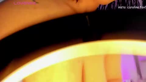 Snapshot of carolinafox_ chatting on October 8, 4:39 am caroline online show from October 8, 4:39 am