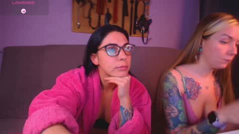 Carrie online show from April 12, 6:11 pm