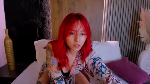 Snapshot of casandra_busting chatting on December 13, 7:43 pm Casandra online show from December 13, 7:43 pm