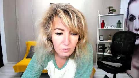Snapshot of cassiejonas chatting on October 21, 3:10 am CassieJonas online show from October 21, 3:10 am