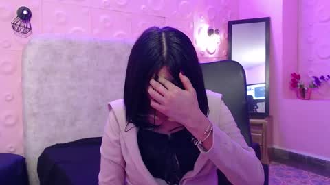 cata black online show from January 17, 12:12 pm