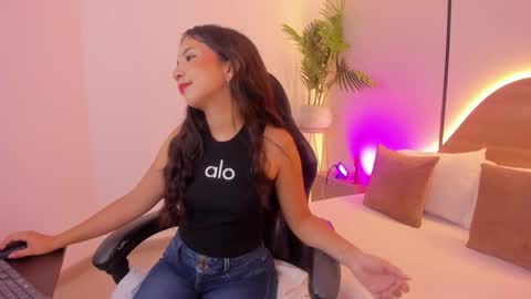 C A T E  online show from March 30, 2:16 pm