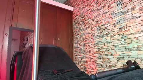 Catalina online show from February 7, 12:14 am