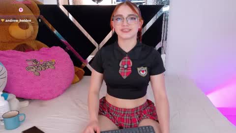 Catalina  online show from March 30, 11:37 pm