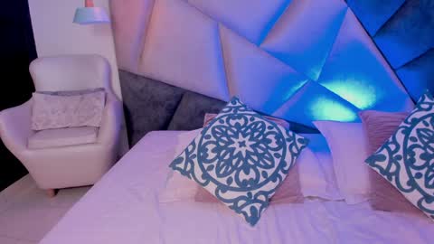 catalinablaze online show from April 18, 11:04 pm