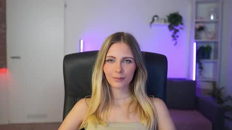 catecrago  online show from February 24, 2:27 pm