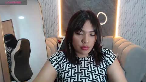 catherine_b_ online show from October 17, 9:51 pm