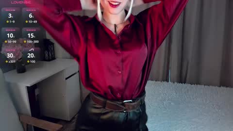 Mia online show from March 3, 11:16 am