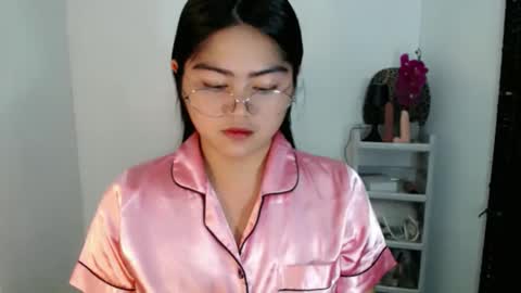 cathy_ho online show from March 23, 2:56 pm