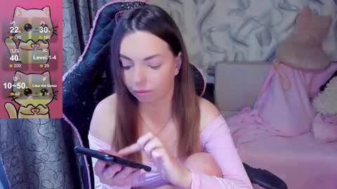 .  .  online show from November 23, 8:05 am