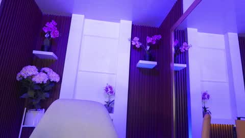 cattleyascaly online show from October 28, 7:52 pm