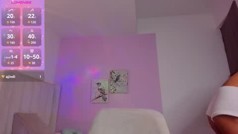 Cay online show from October 24, 1:51 pm