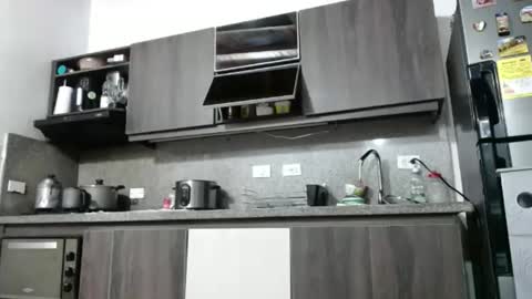 ceci online show from October 15, 1:30 am