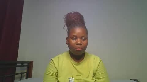 ceepretty25 online show from April 10, 9:37 am