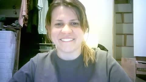 celeste_naughty_ online show from April 14, 10:37 am