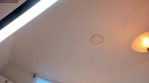 Ari online show from April 17, 8:22 pm