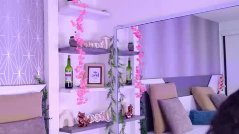 Snapshot of celine_lee chatting on October 9, 6:34 pm Celine online show from October 9, 6:34 pm