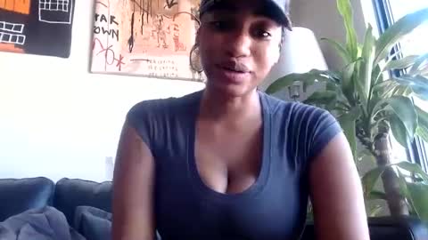Snapshot of celinecostas chatting on March 10, 8:45 pm Celine Costas online show from March 10, 8:45 pm