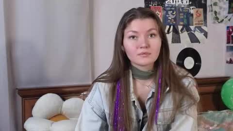 Nina online show from February 16, 7:25 pm