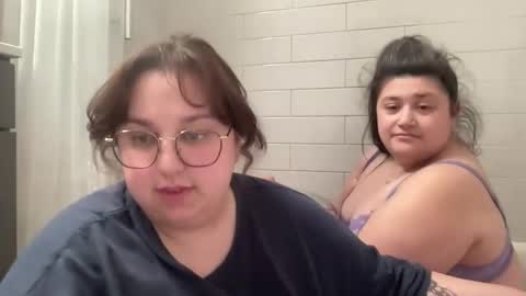 champsdancinfeet12 online show from March 13, 1:40 am