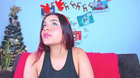 Snapshot of chanel_parker chatting on December 30, 3:25 am  Chanel Parker  online show from December 30, 3:25 am