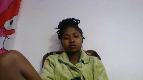 chantale483461 online show from July 6, 3:03 pm
