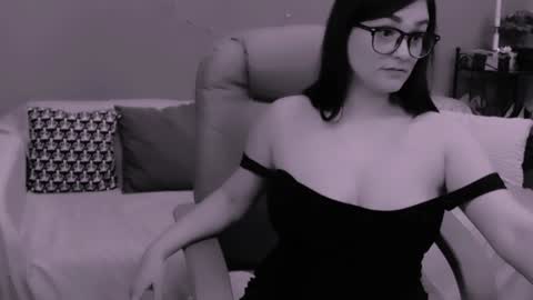 The Queen online show from January 11, 10:51 am