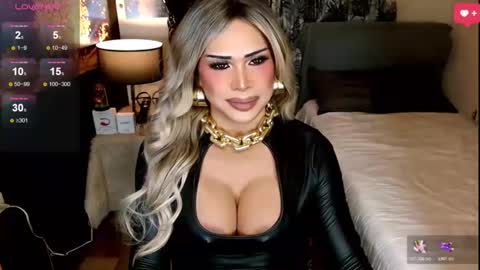 charismatic_apple online show from March 27, 6:52 pm