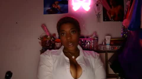 charliecakesssss online show from January 9, 3:55 pm