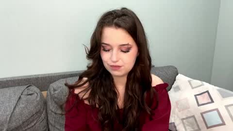 Freya online show from April 8, 5:26 pm