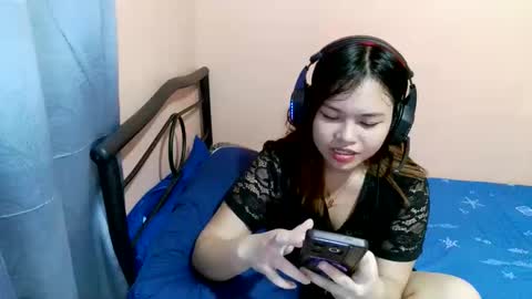 Sweetieeche online show from January 16, 1:40 pm