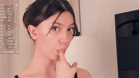 Yumi online show from February 26, 7:24 pm