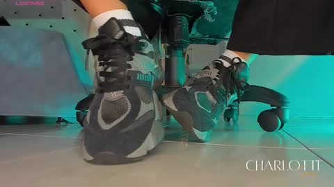 charlotte  grey online show from January 7, 8:23 pm