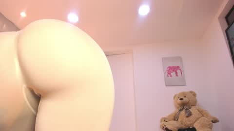 Charlotte Icee online show from April 1, 1:41 pm