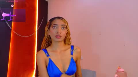 CHARLOTTE online show from February 12, 12:07 pm