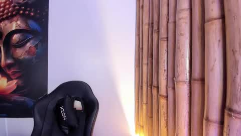 CHARLOTTE  online show from December 21, 7:18 pm