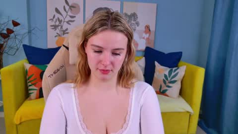 charlotteatwood online show from March 26, 4:20 pm