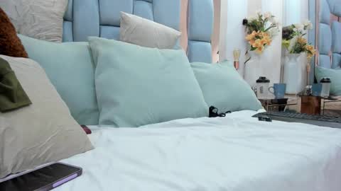 Charol  online show from February 13, 2:51 pm