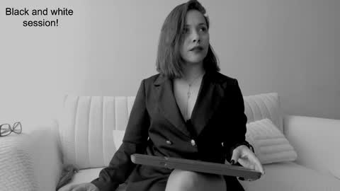 Regina Phalange online show from March 9, 8:01 pm