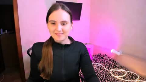 Chelsy  Luxe  online show from July 4, 10:11 am