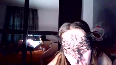 Aysha online show from June 2, 10:16 am