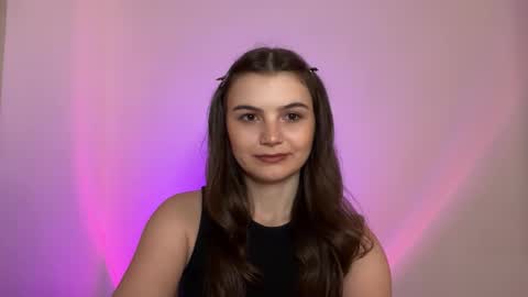 Lina online show from May 24, 5:45 pm