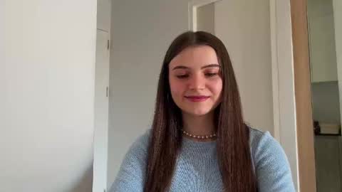 Lina online show from December 3, 3:18 am