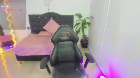 Chiara  online show from December 3, 3:31 am