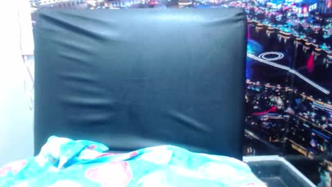 Snapshot of chiky_nastyy chatting on March 12, 6:32 pm Chikys online show from March 12, 6:32 pm