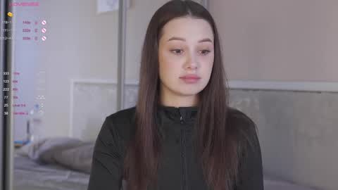 Nicole online show from April 4, 5:06 am