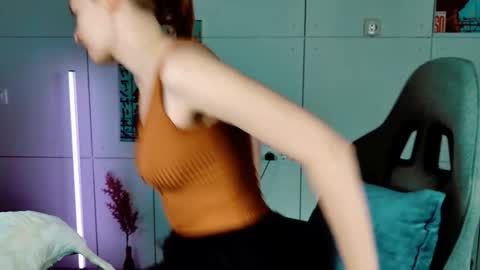 Bella online show from February 3, 9:03 am