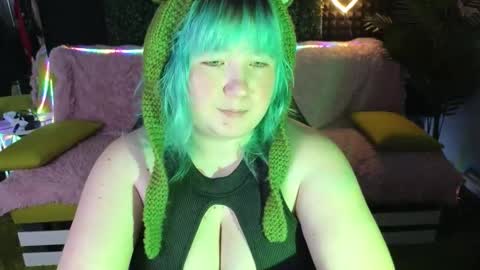 Snapshot of chimberwol chatting on September 19, 2:32 am Chim-Chim online show from September 19, 2:32 am