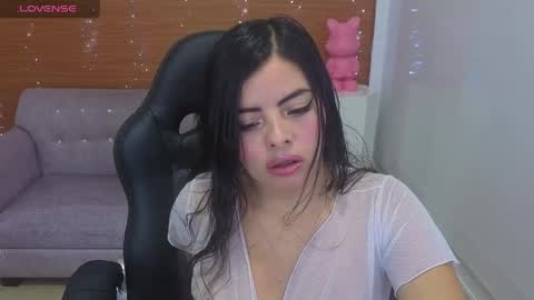 Kelly online show from April 12, 1:36 pm